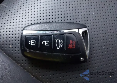 2014 Hyundai Equus Signature z USA, uszkodzony, nr VIN KMHGH4JH8EU087189